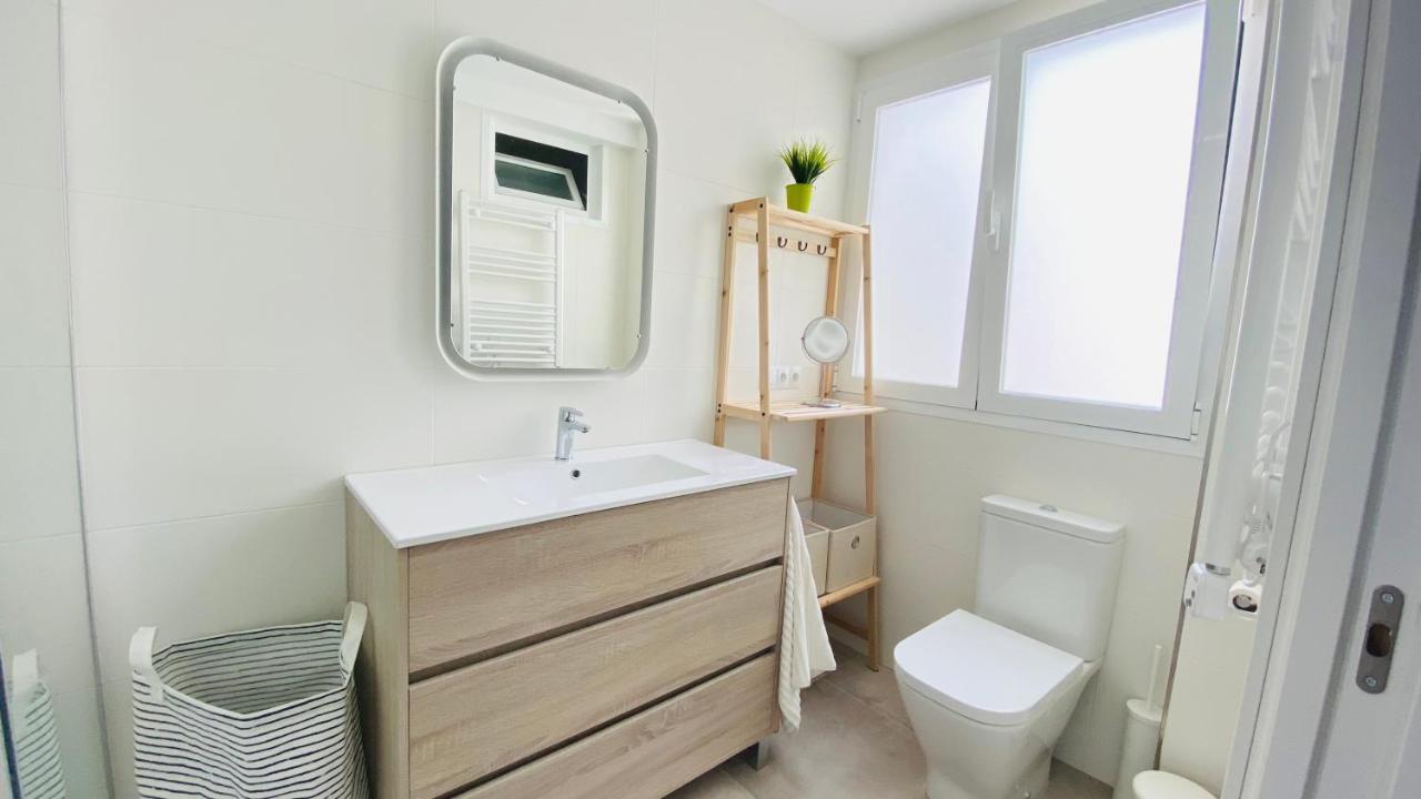 El Faro De Torre Del Mar Apartment Екстериор снимка